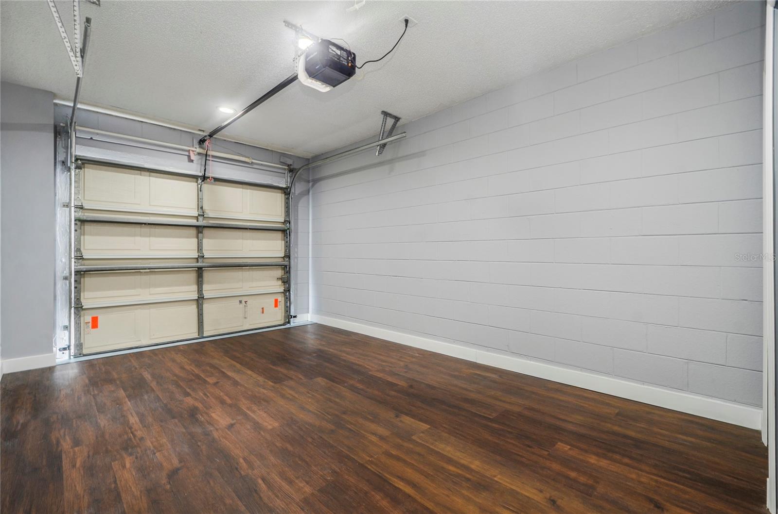 6014 CRYSTAL VIEW DR