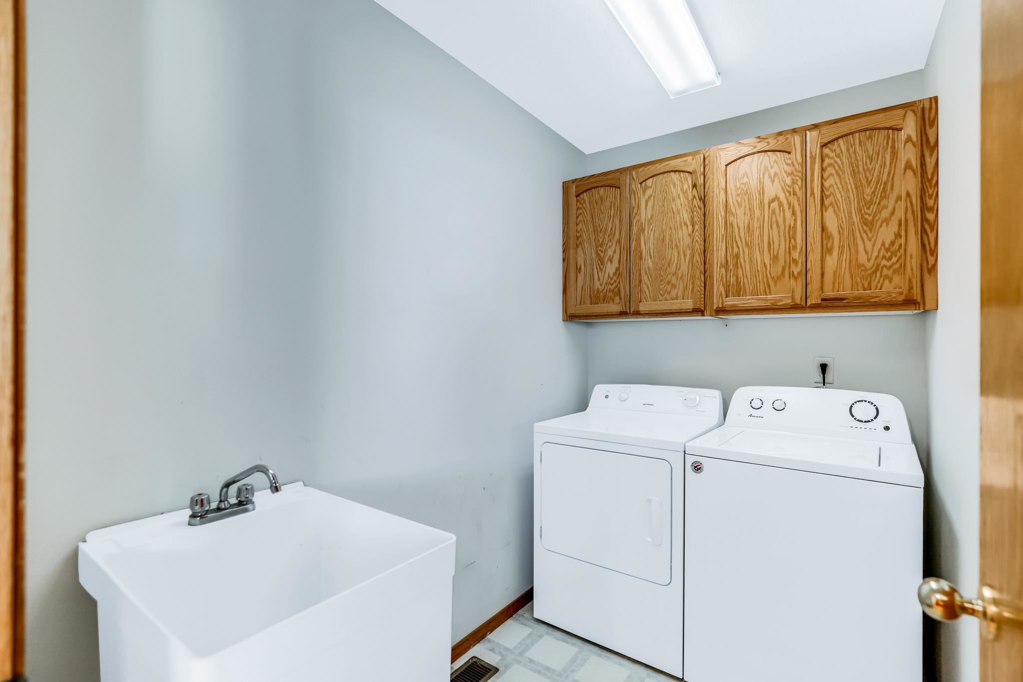 1712 S Newer Ln
