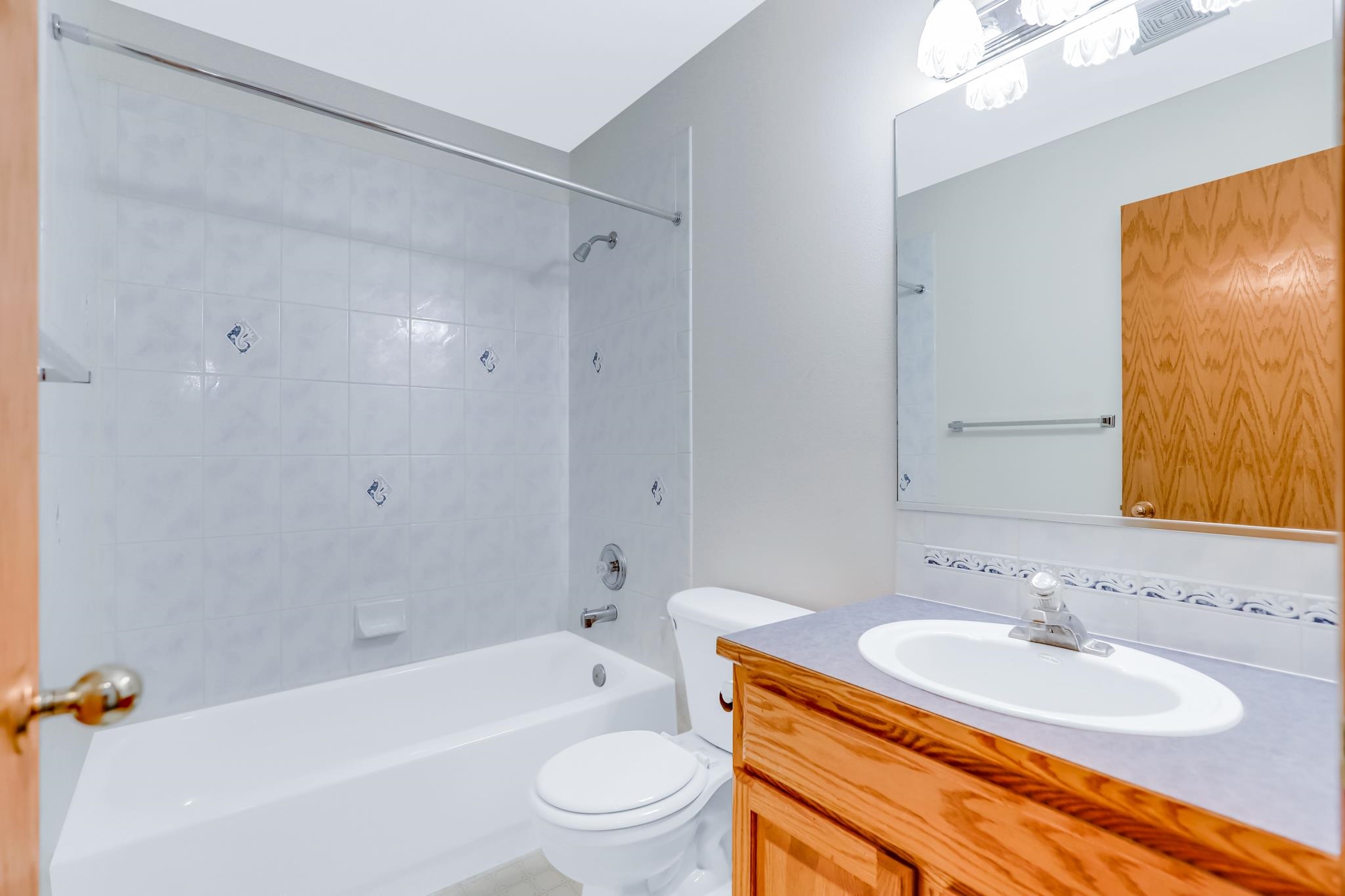 1712 S Newer Ln