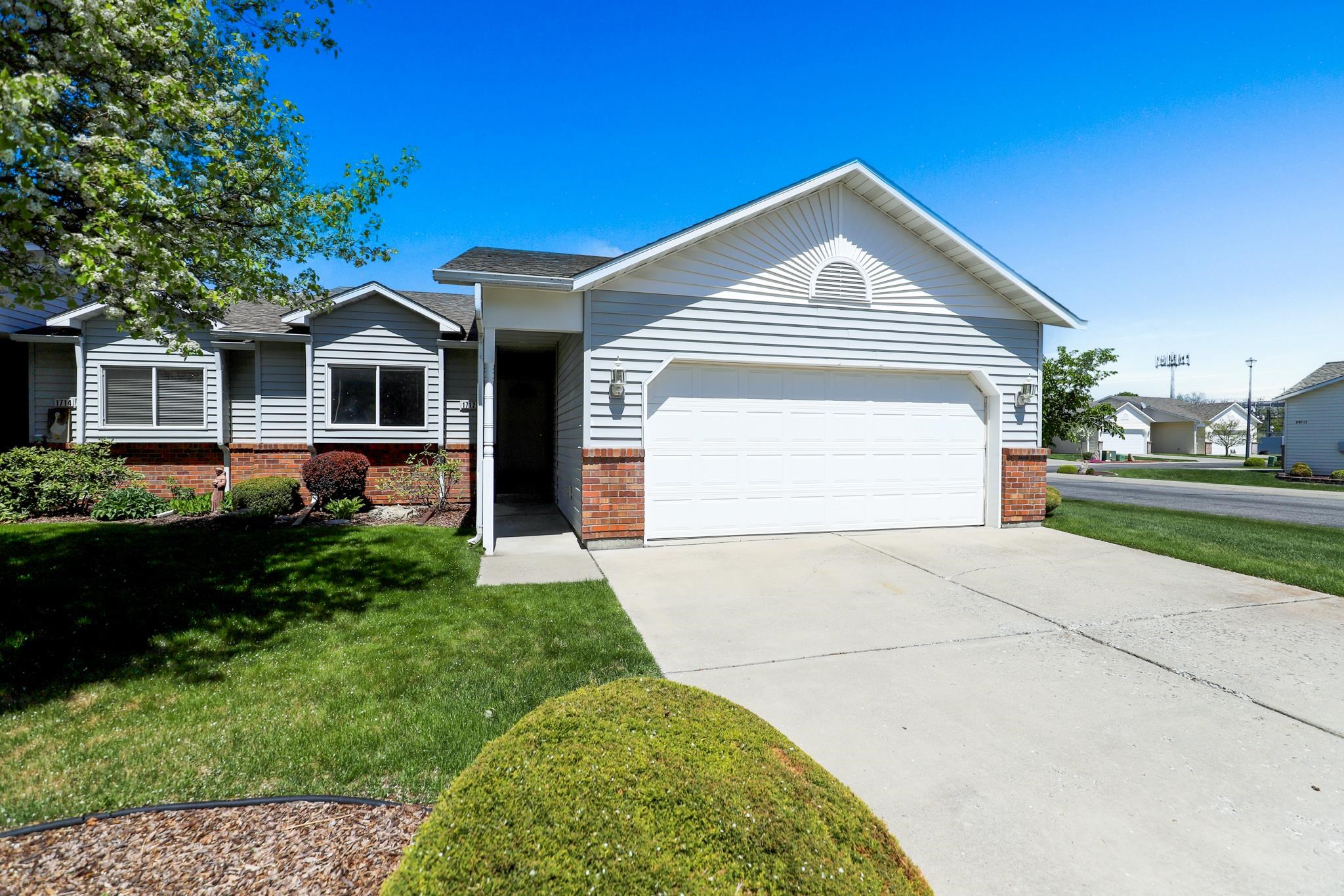 1712 S Newer Ln