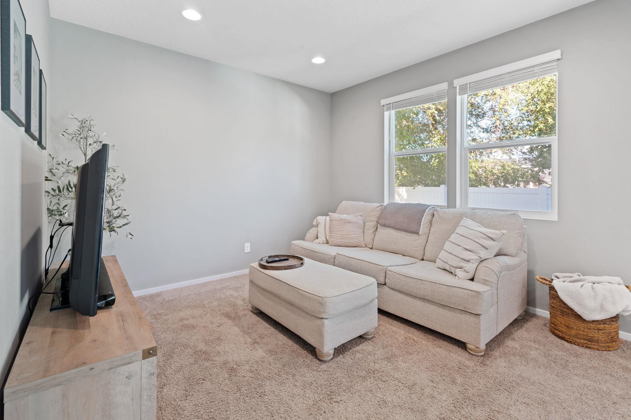 1016 N Viewmont Rd