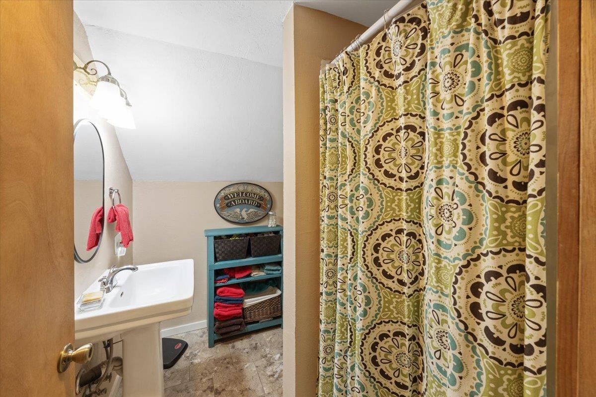 8512 Fertile Valley Rd