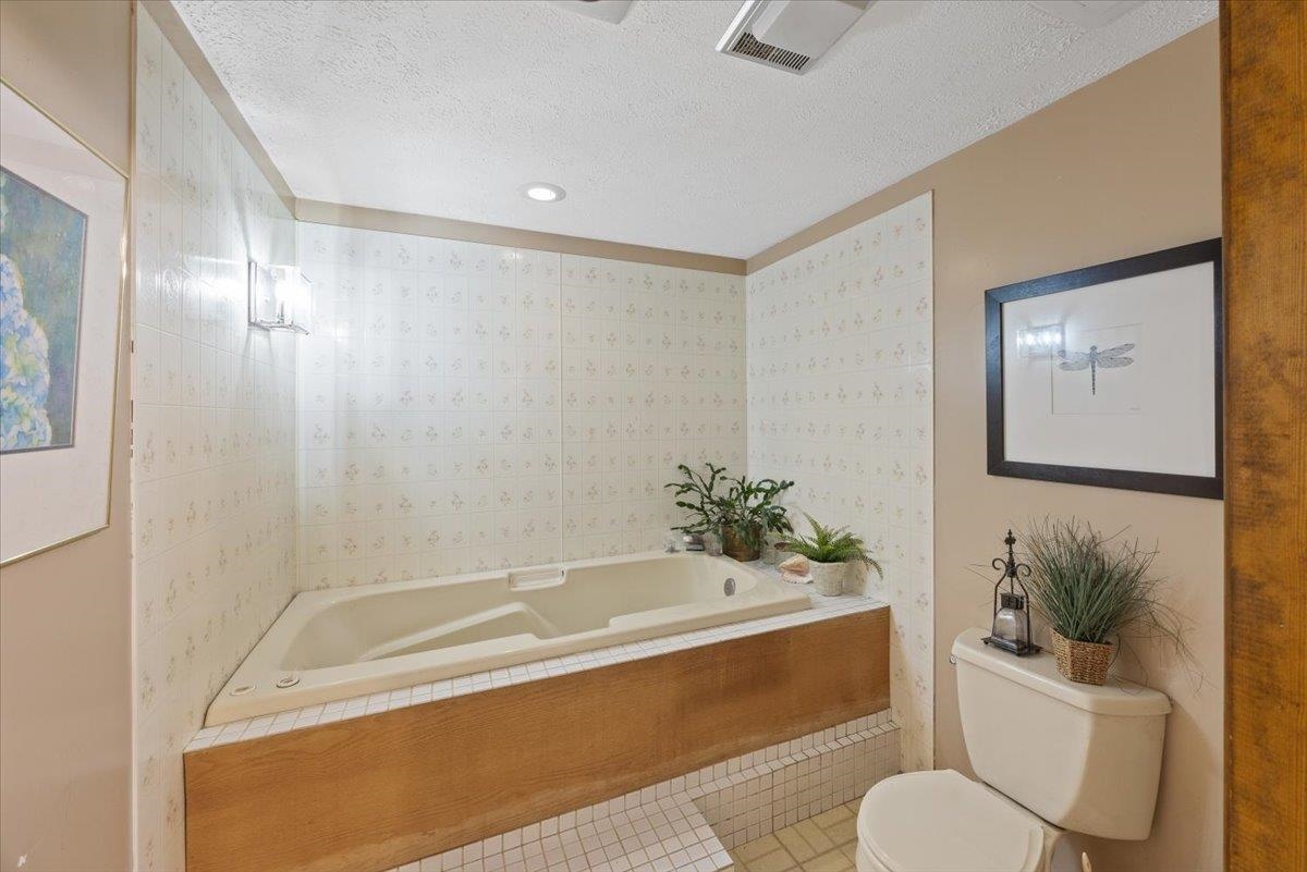 8512 Fertile Valley Rd