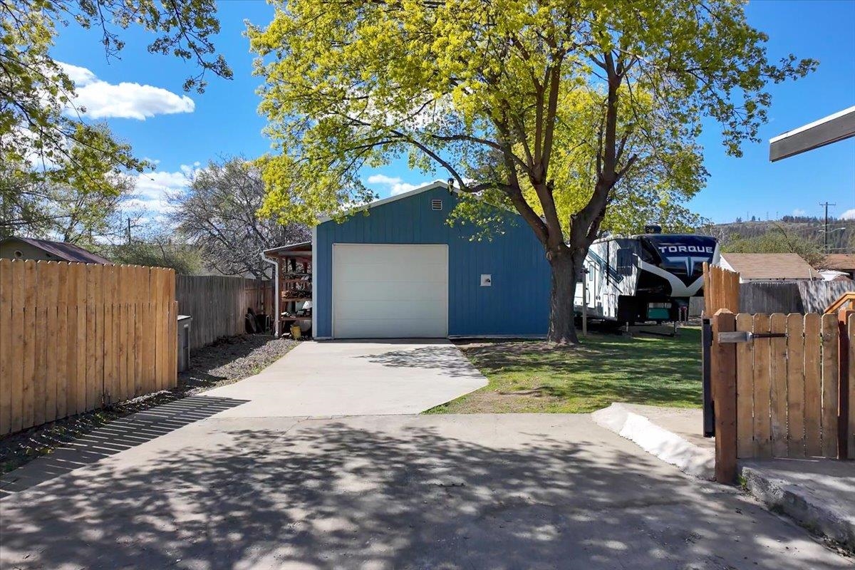 2913 N Coleman Rd