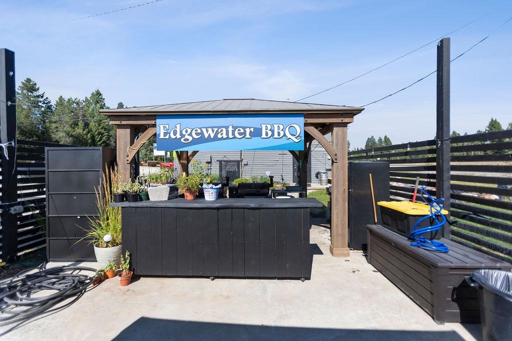 802 Southshore Diamond Lake Rd