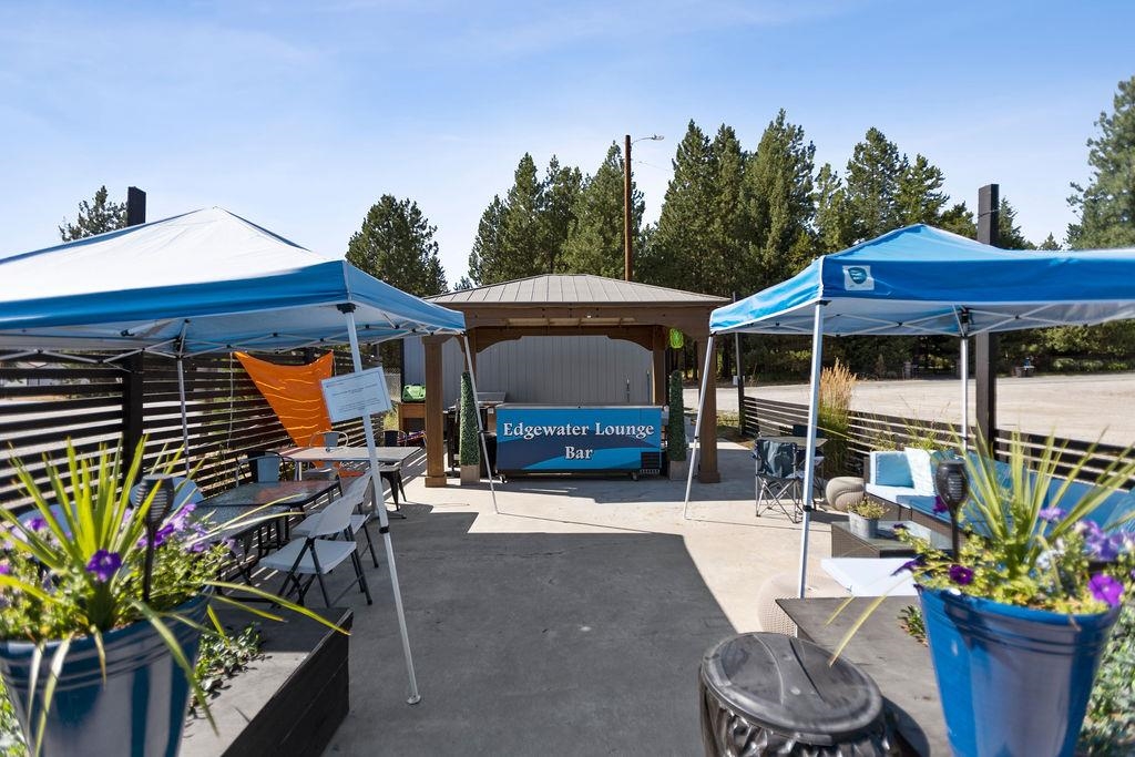 802 Southshore Diamond Lake Rd