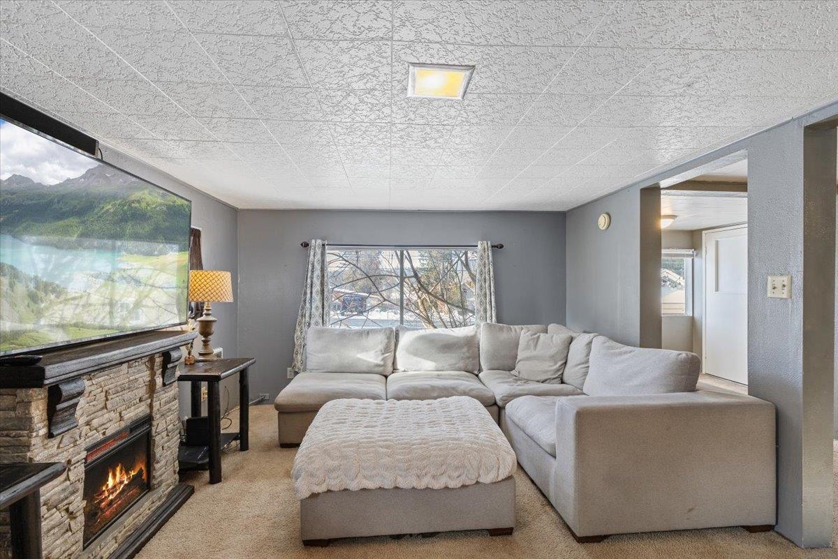 552 Southshore Diamond Lake Rd