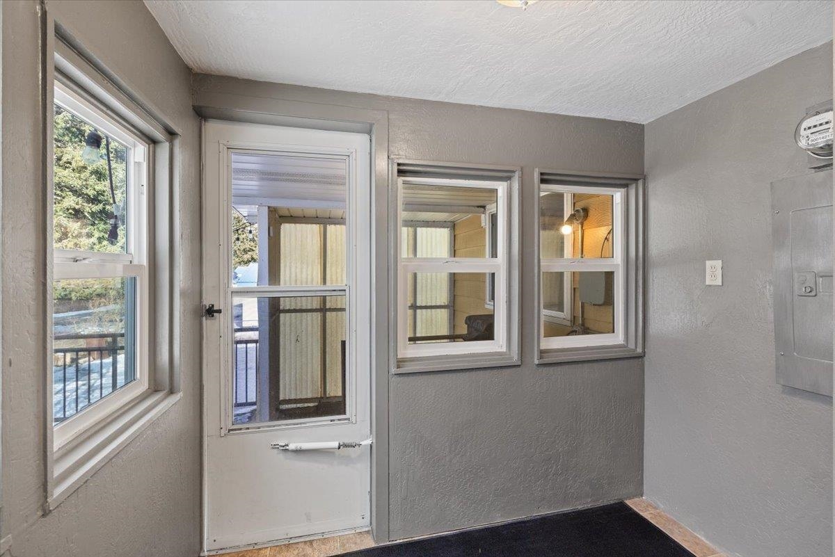 552 Southshore Diamond Lake Rd