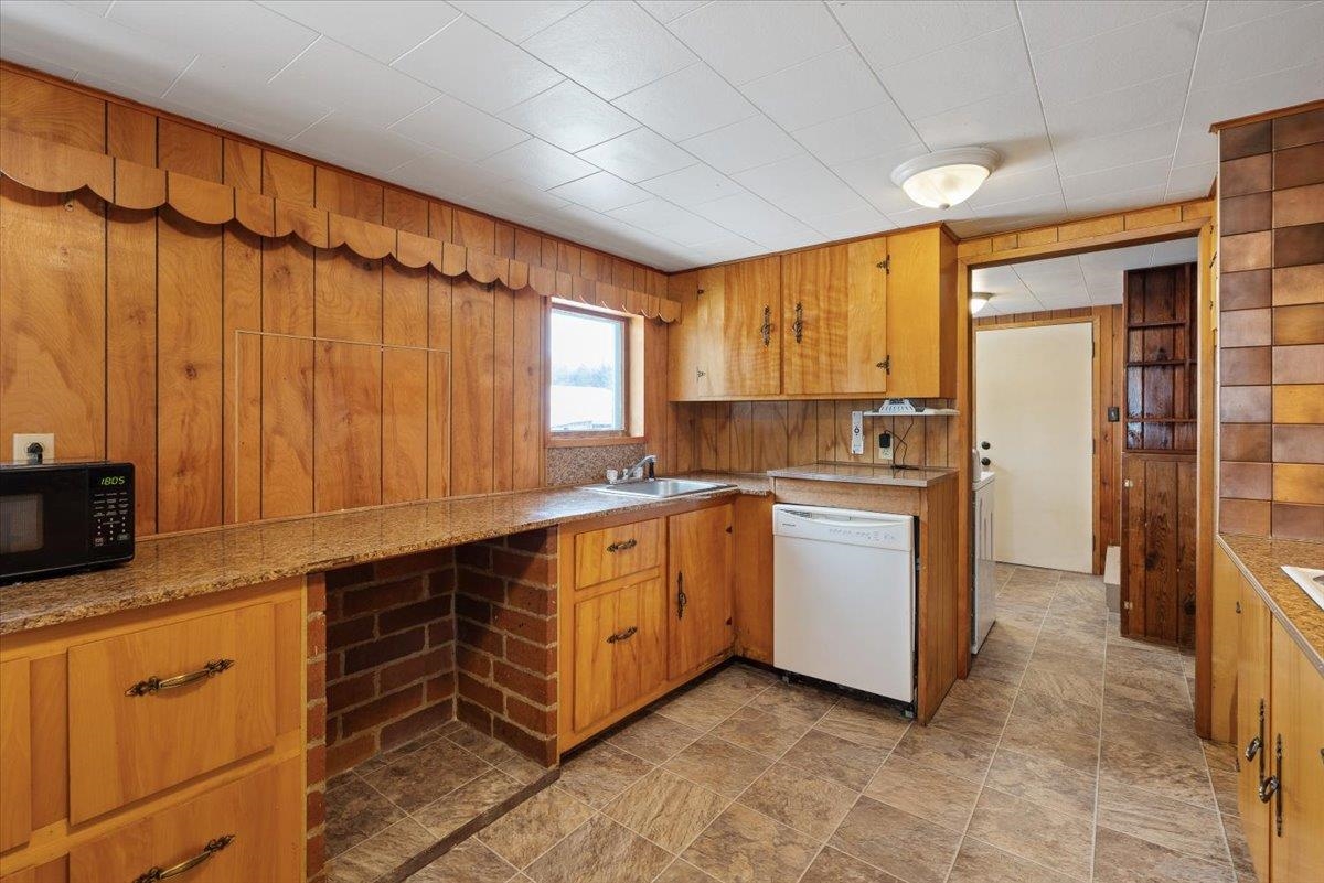552 Southshore Diamond Lake Rd