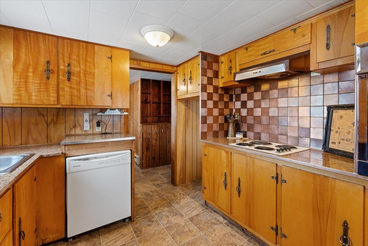 552 Southshore Diamond Lake Rd