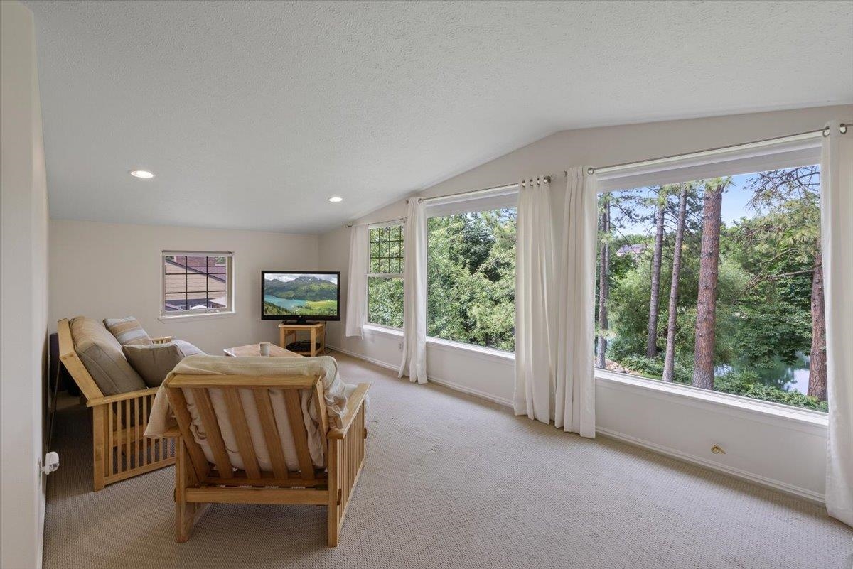 8927 E South Riverway Ave