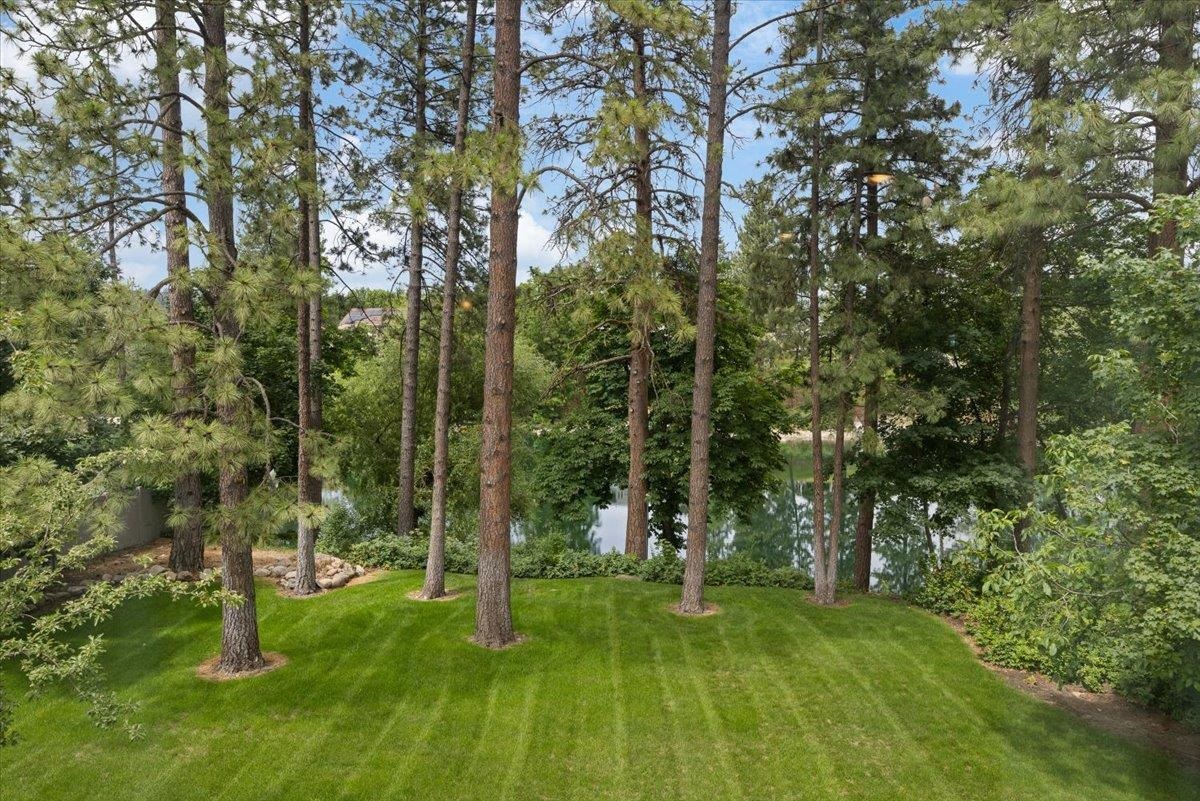 8927 E South Riverway Ave