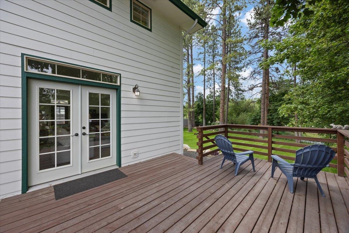 8927 E South Riverway Ave