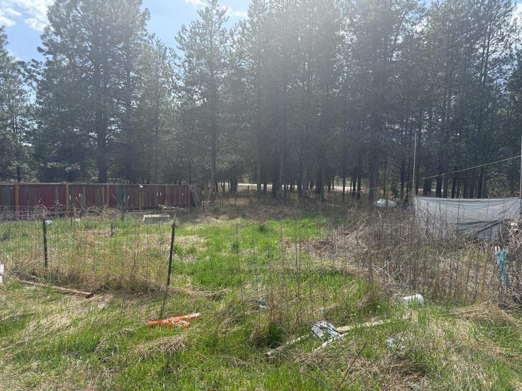 1468 Veit Rd