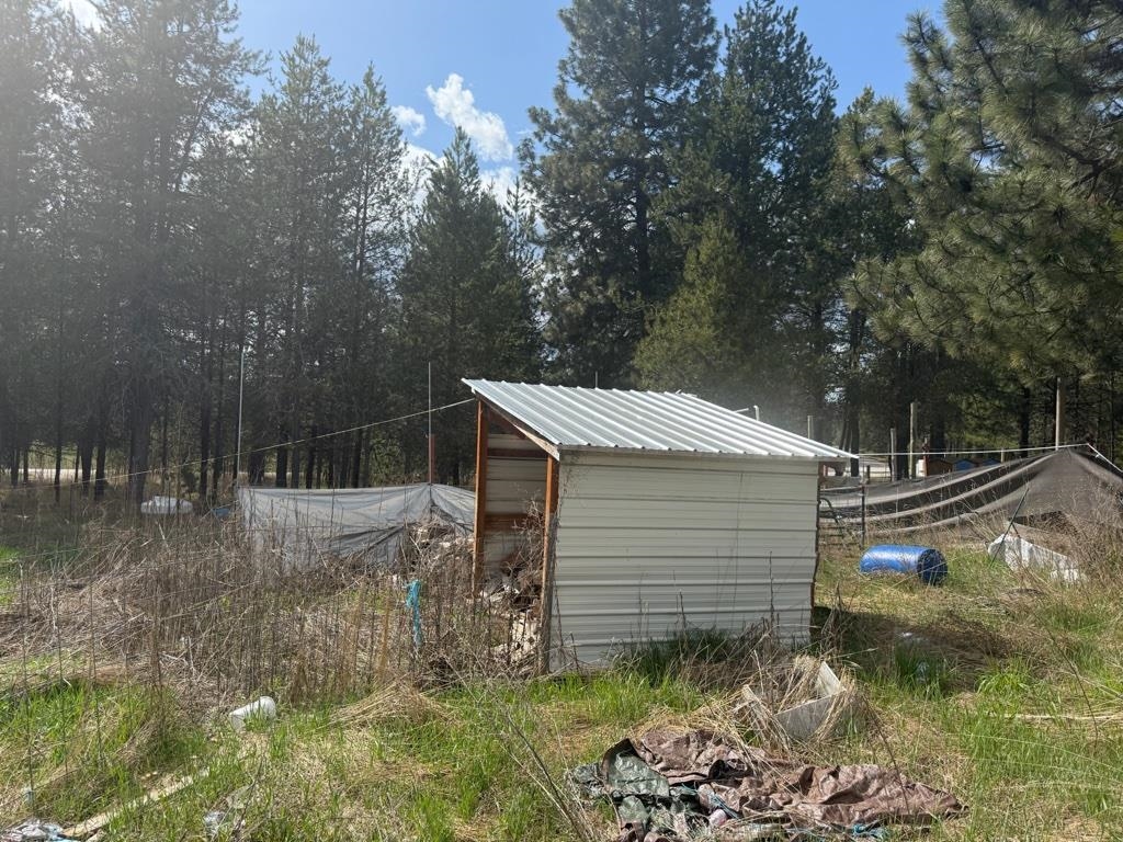 1468 Veit Rd