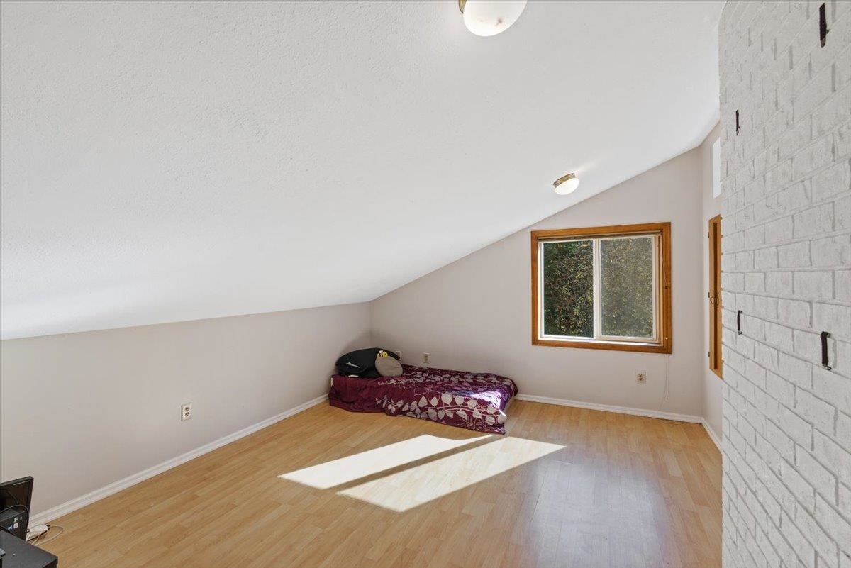 851 Balcom Rd