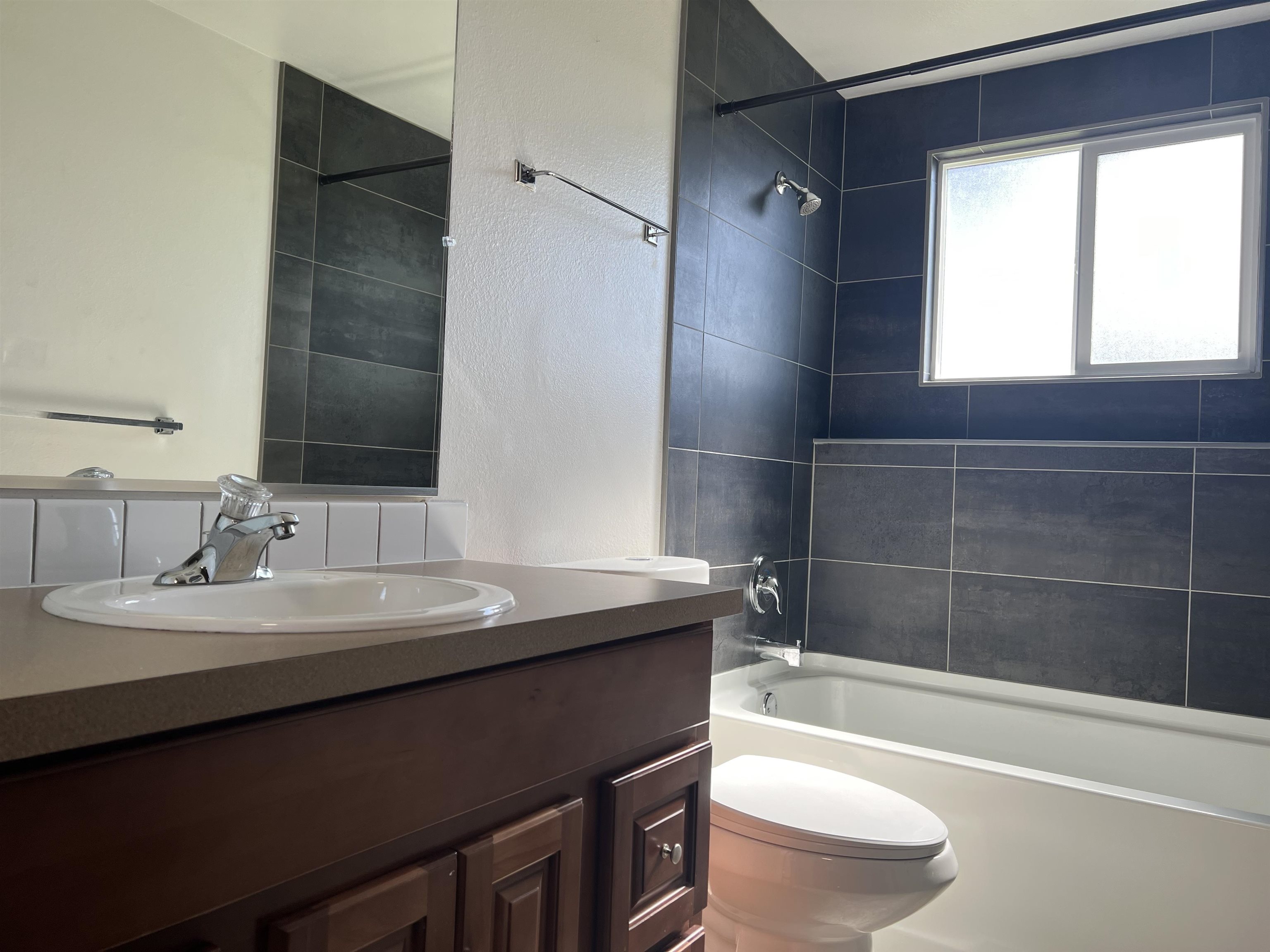 13814-16 E Mission Ave Ave