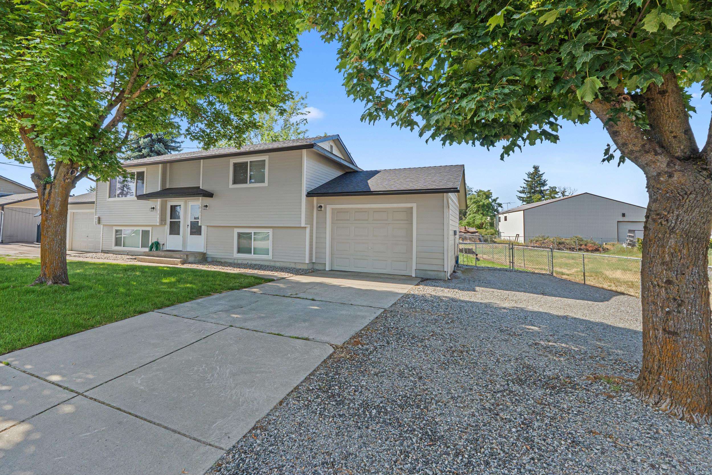 13814-16 E Mission Ave Ave