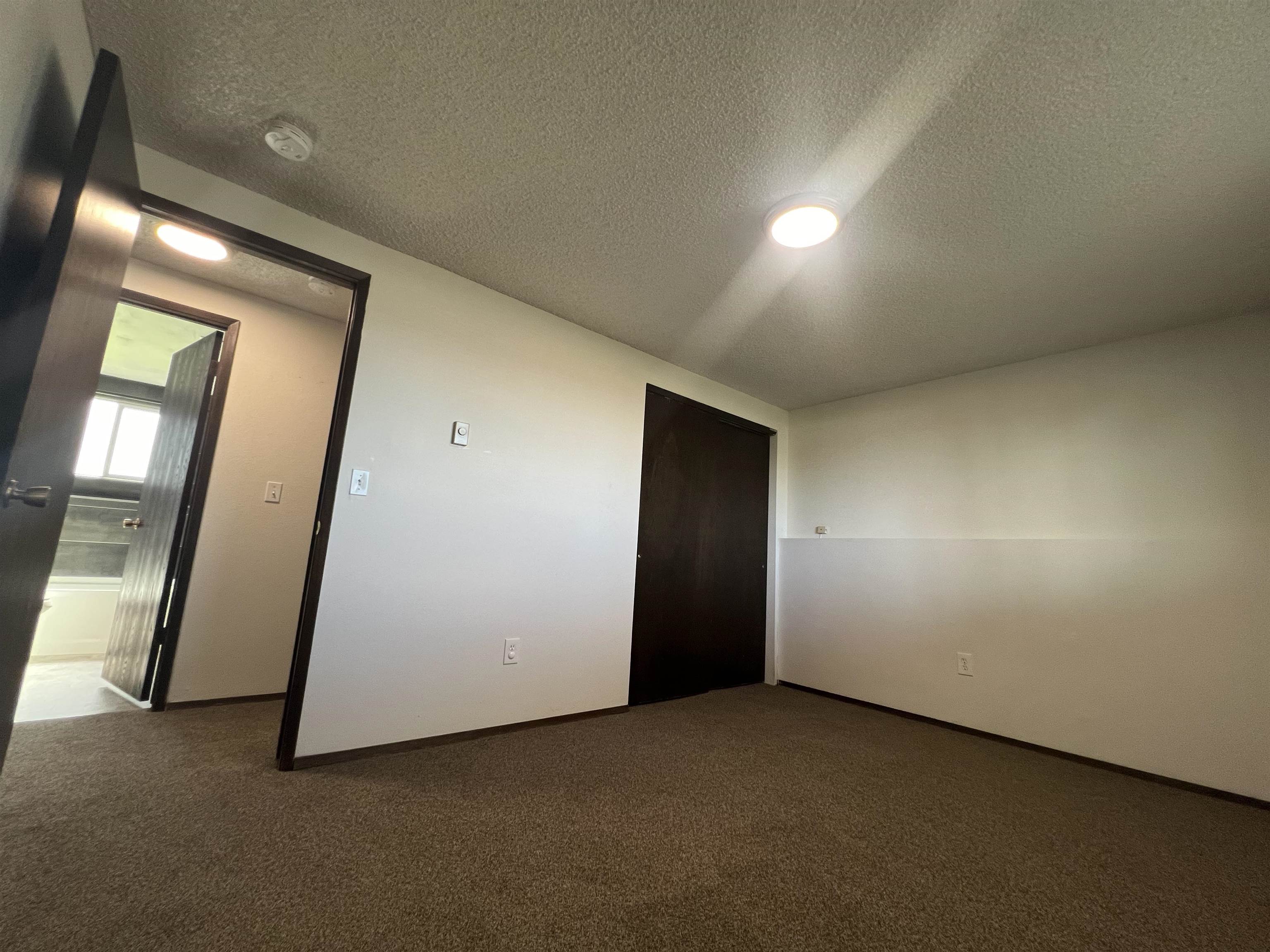 13814-16 E Mission Ave Ave