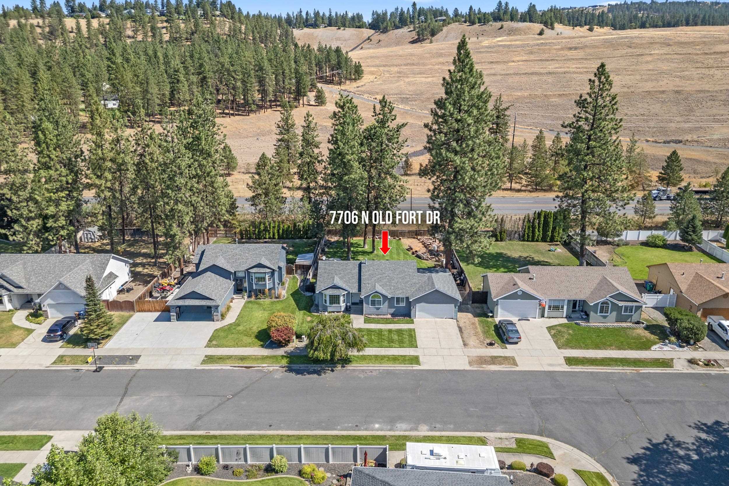 7706 N Old Fort Dr