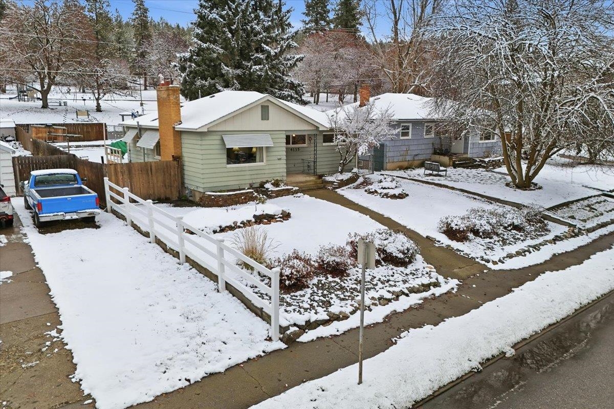 4135 E Fredrick Ave