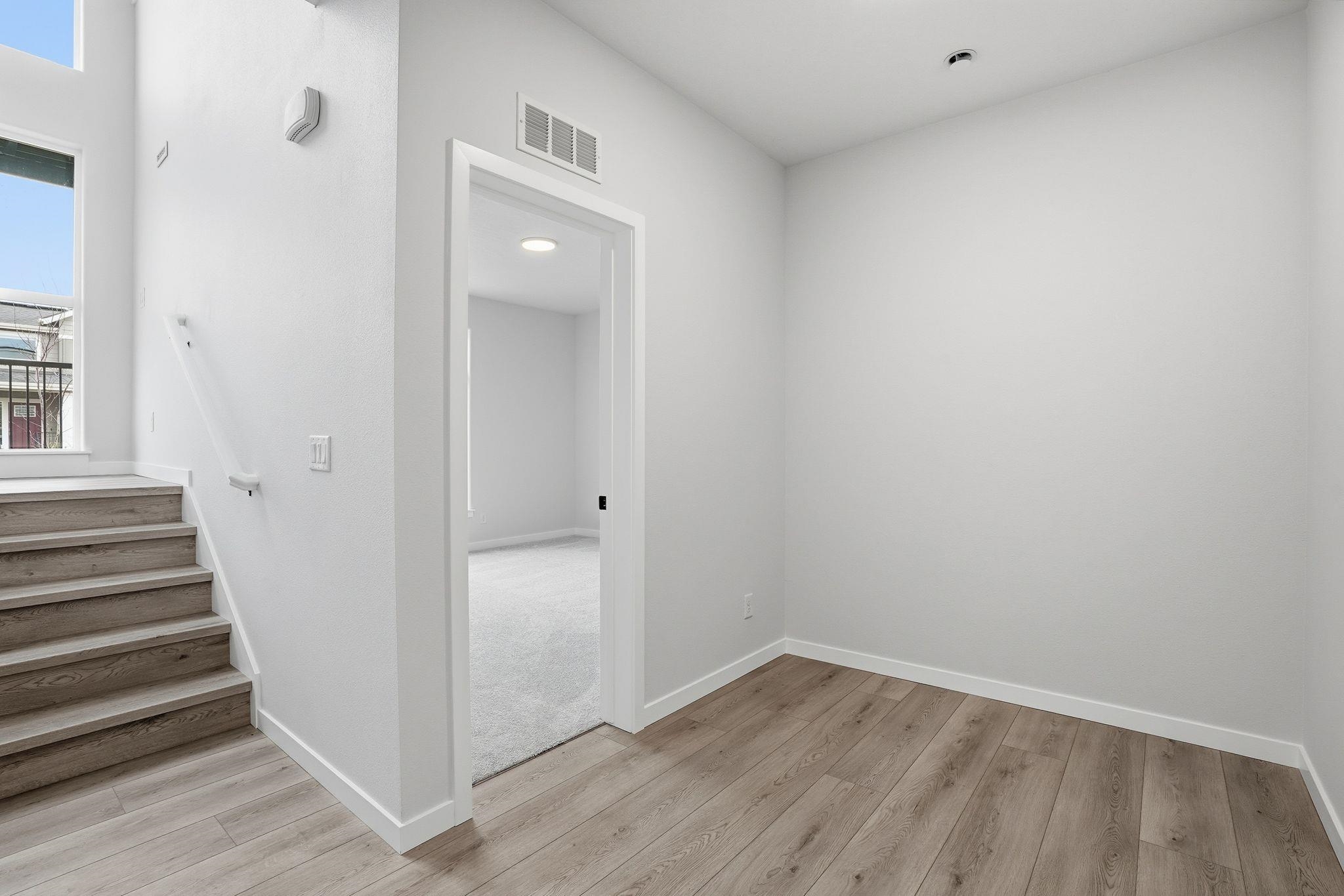 2512 W Summit Pkwy