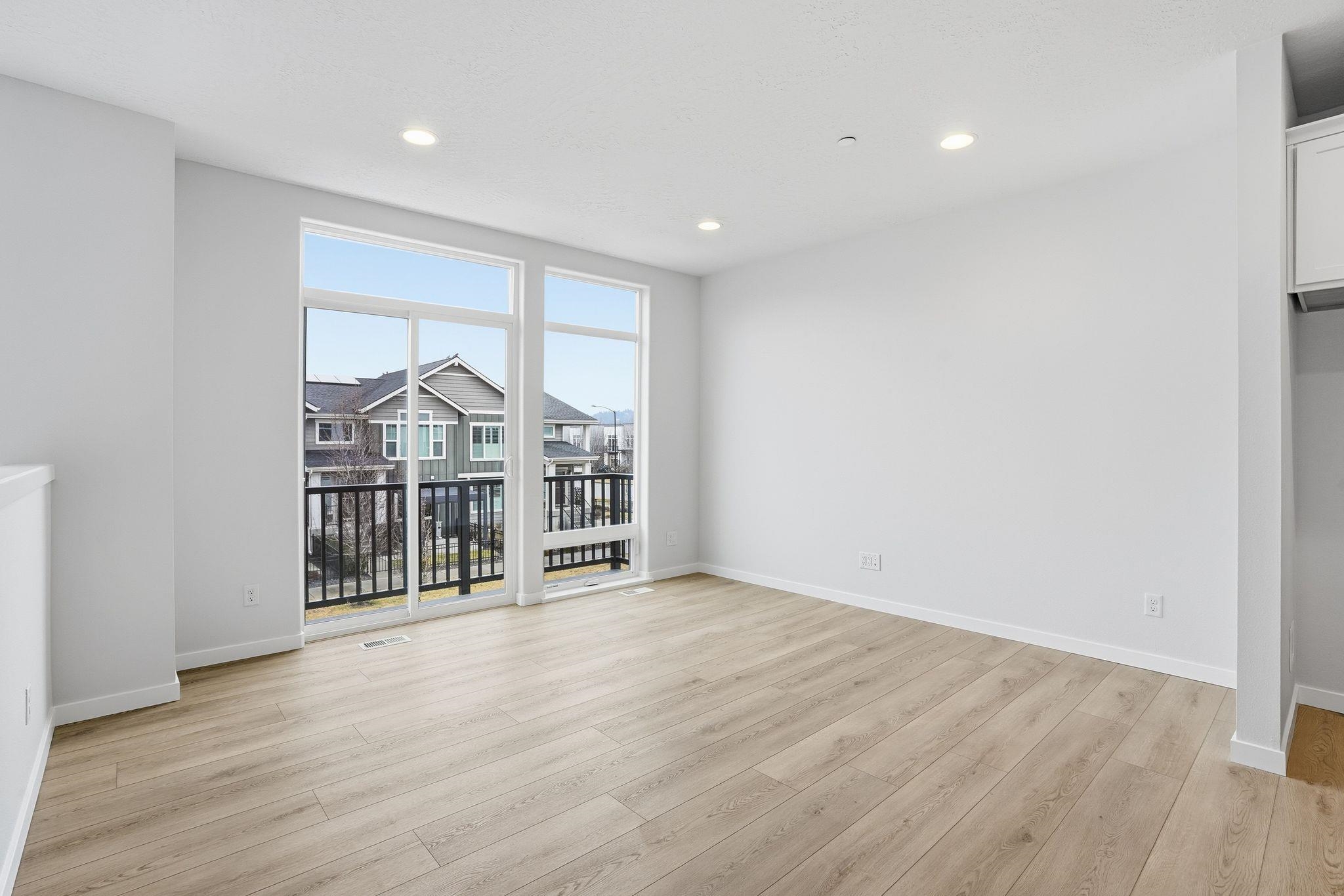 2512 W Summit Pkwy
