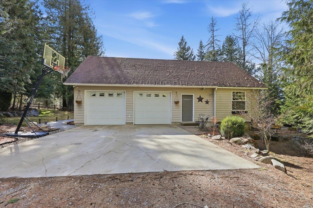 912 Deer Valley Rd