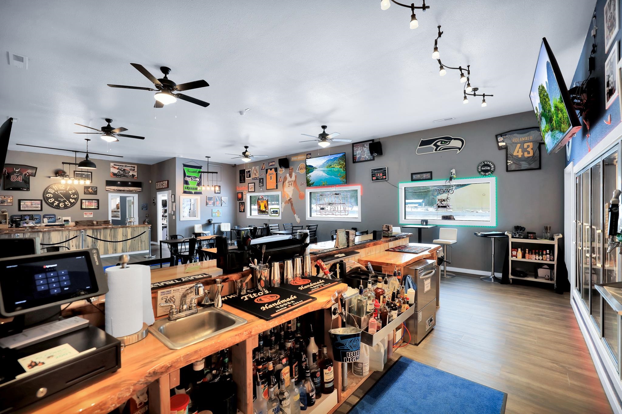 802 Southshore Diamond Lake Rd