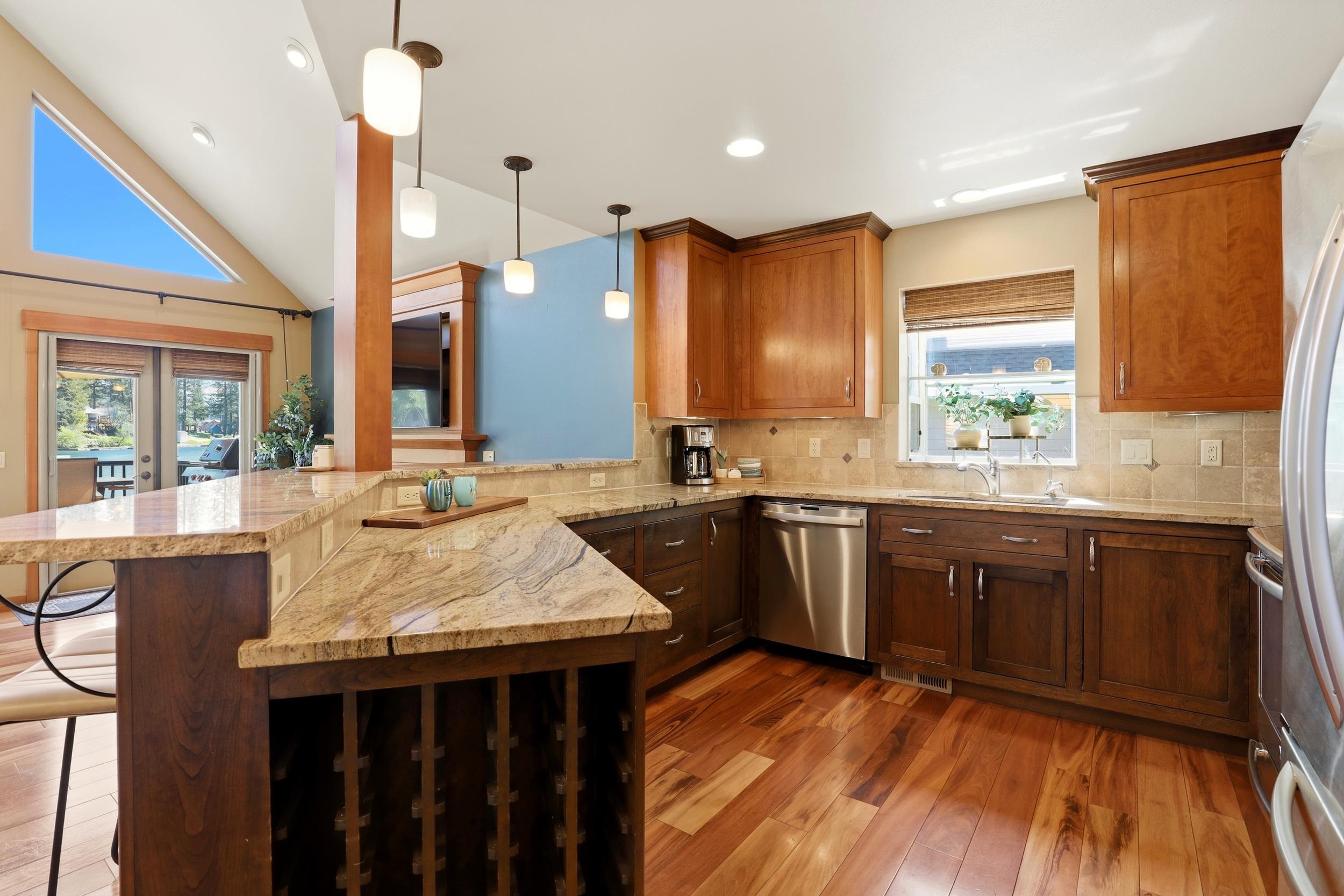 5382 Northshore Diamond Lake Rd