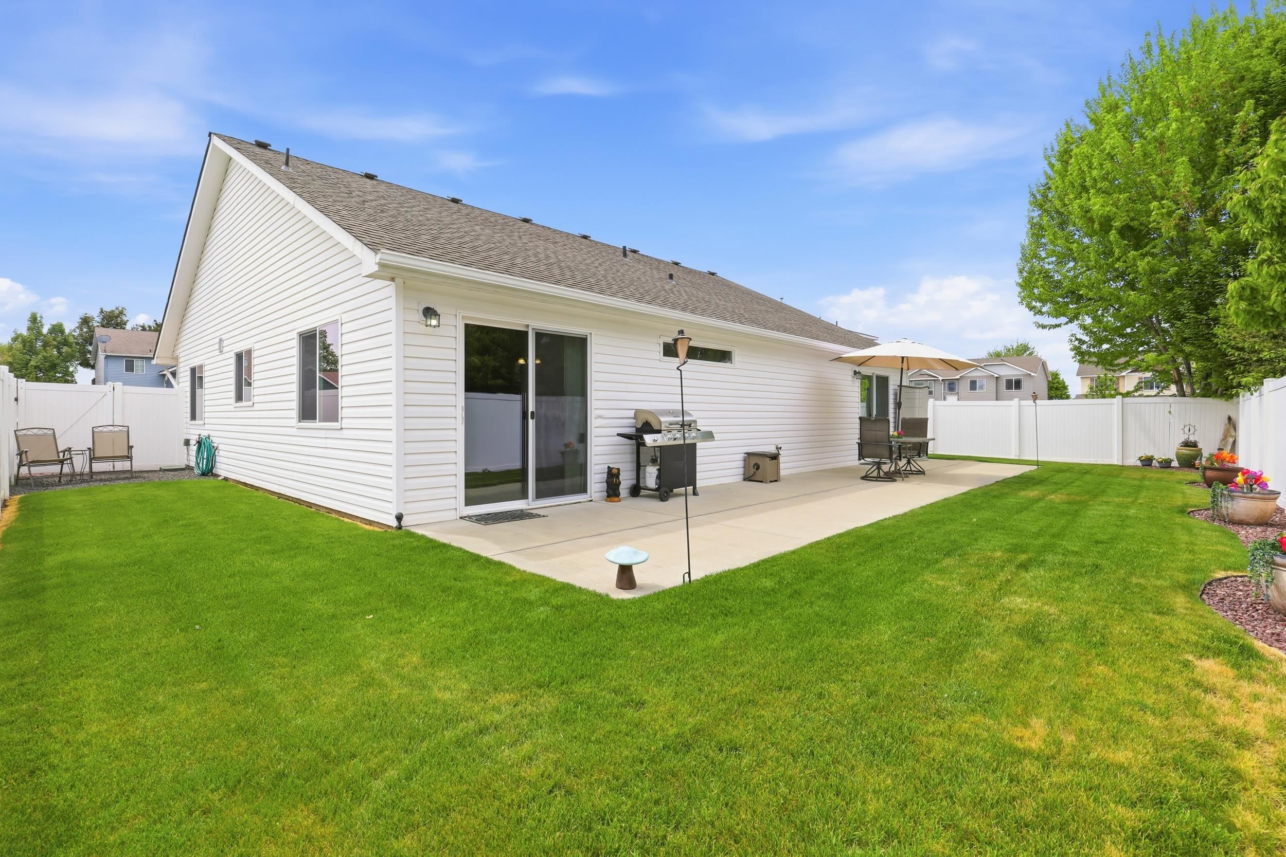 18113 E Michielli Ave