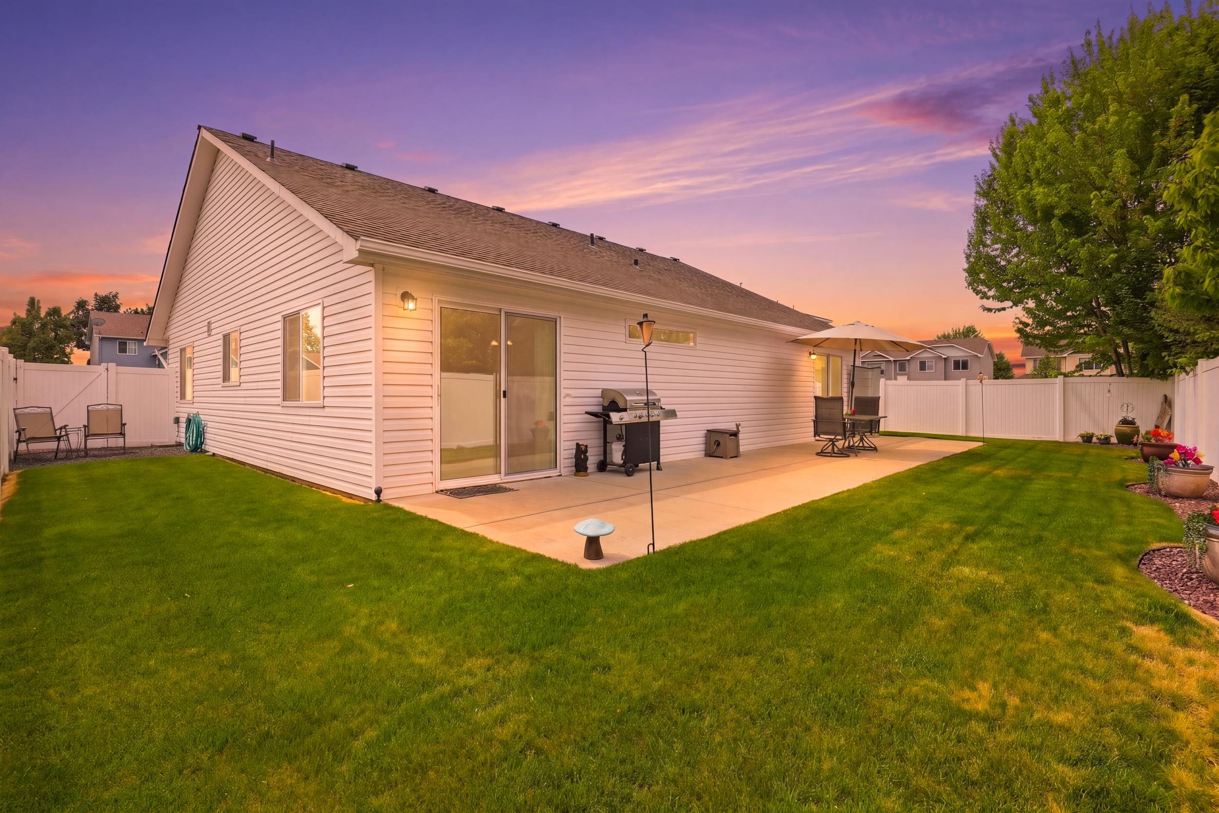 18113 E Michielli Ave