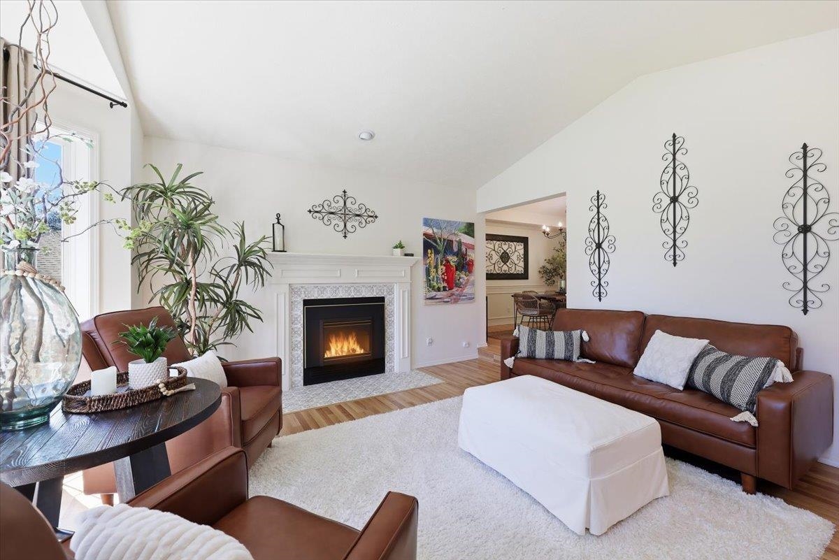 3109 E 65th Ave