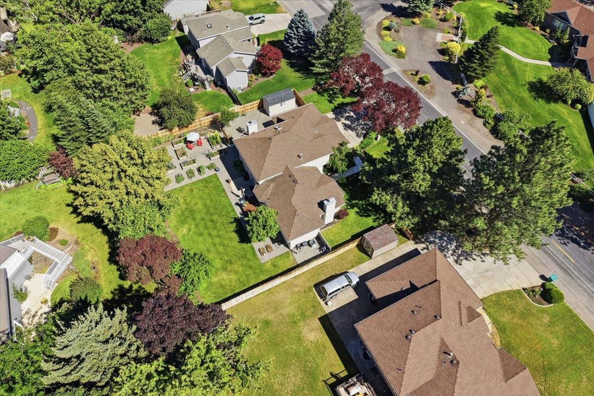 3109 E 65th Ave