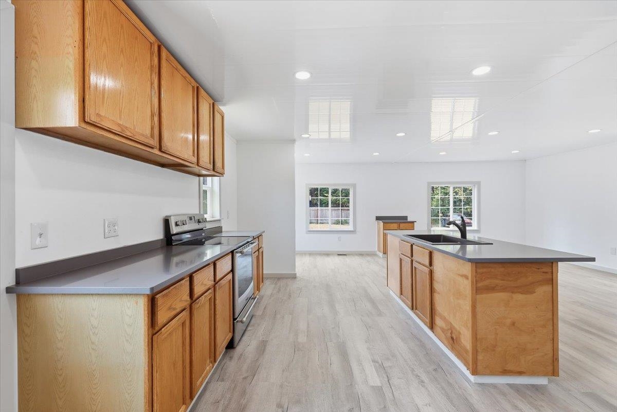 652 Southshore Diamond Lake Rd