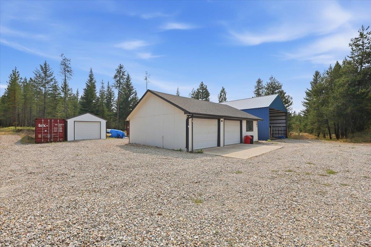 1061 Roberts Rd