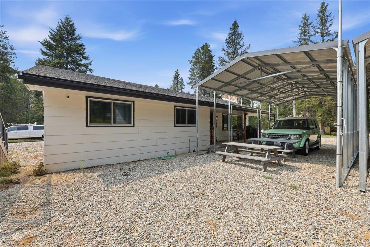1061 Roberts Rd