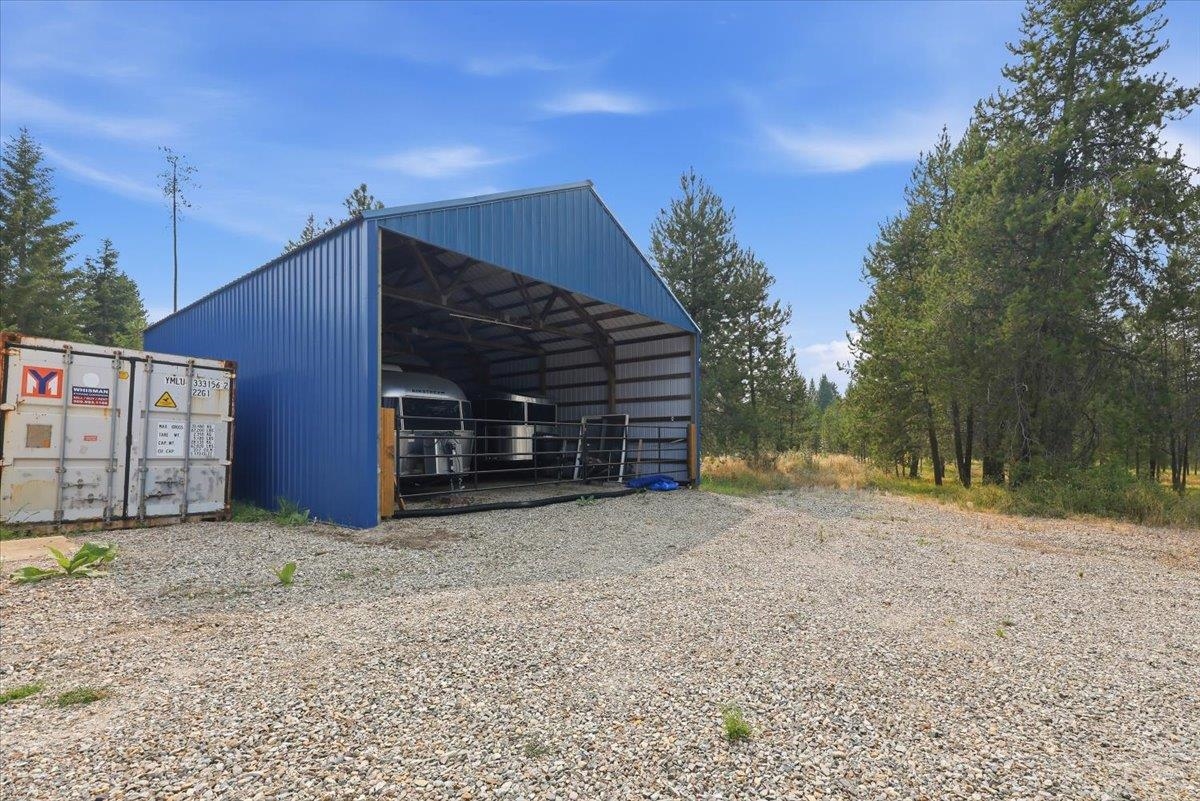 1061 Roberts Rd