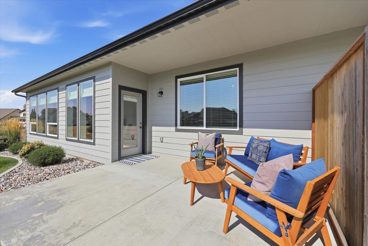 1109 N Country Club Dr
