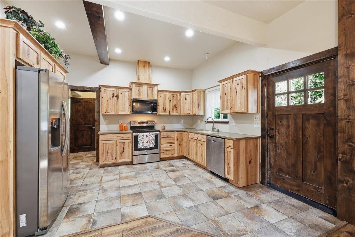 7631 Fertile Valley Rd