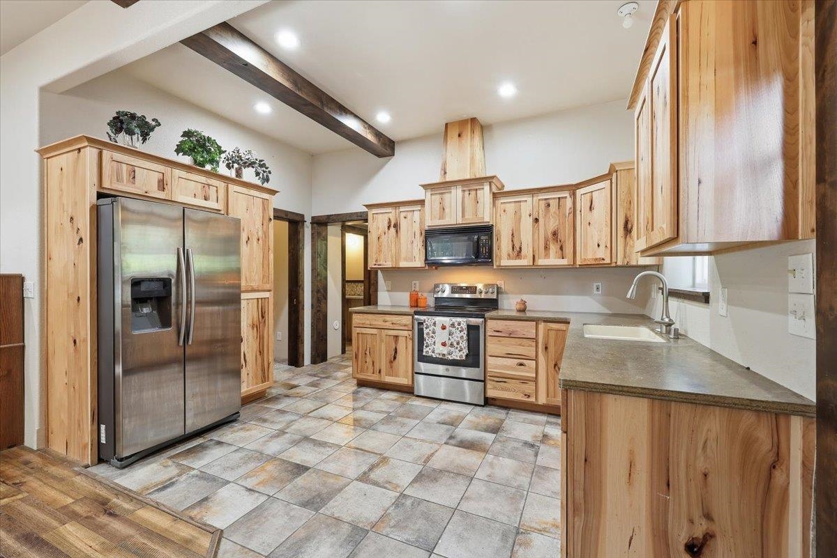 7631 Fertile Valley Rd