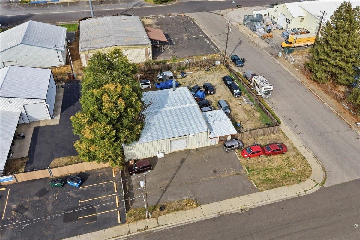 1521 E Houston Ave Ave