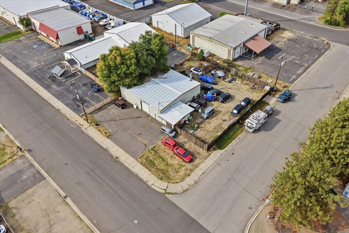 1521 E Houston Ave Ave
