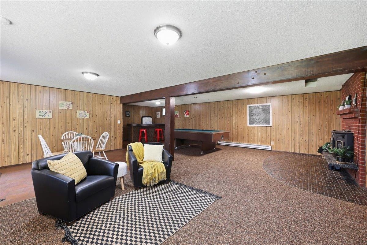 401 N Quail Ave