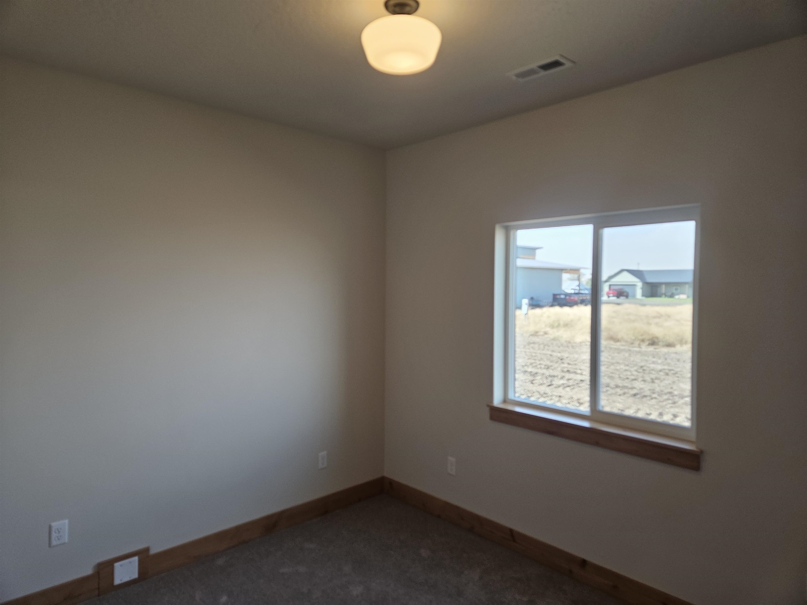 520 E Devisadero St