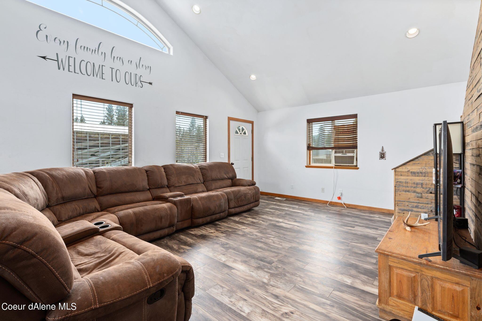 408 Glidden Ave