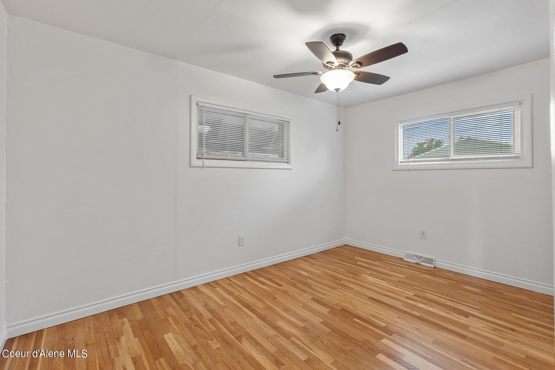 106 W 10TH AVE