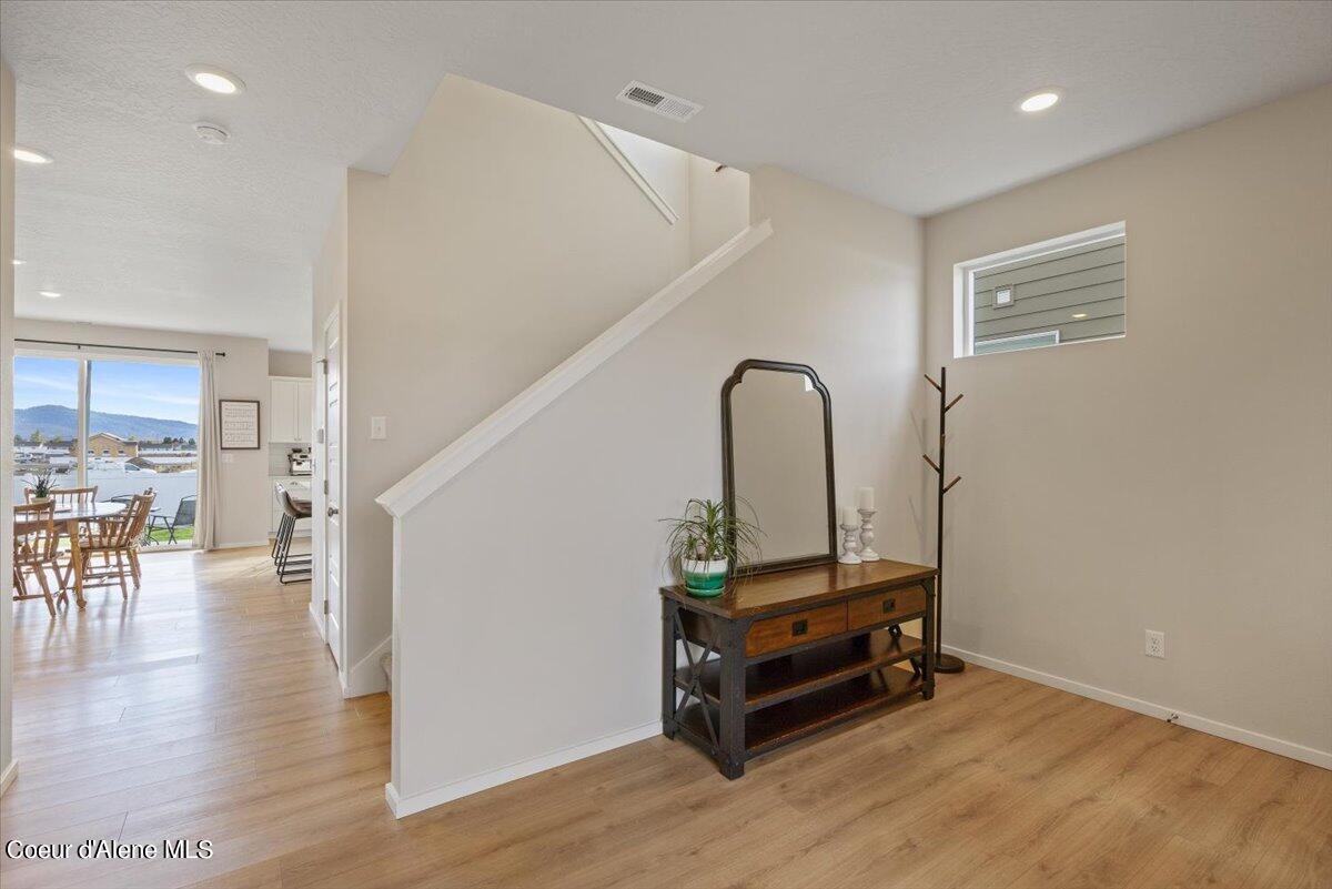 2870 N Barton Loop