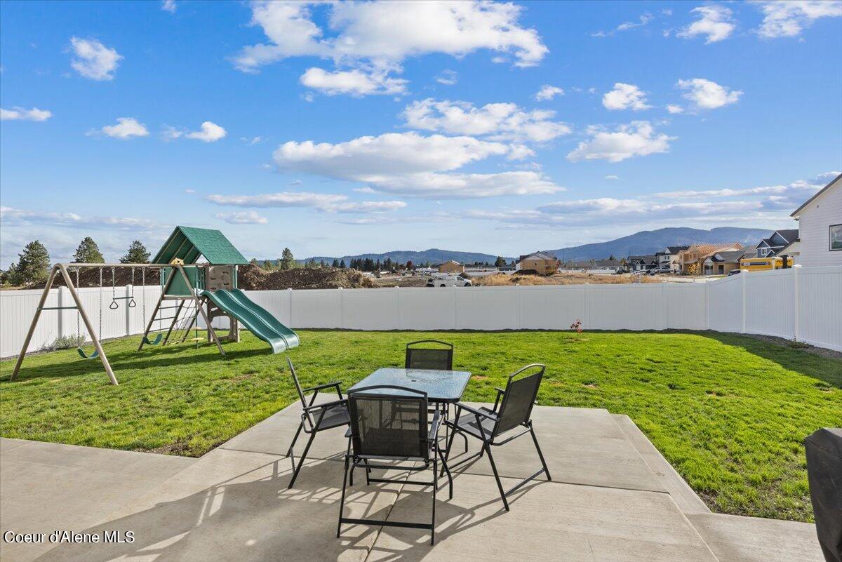 2870 N Barton Loop