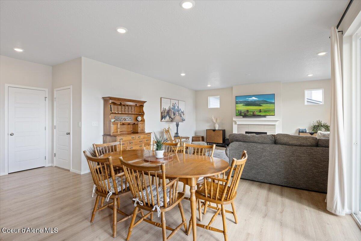 2870 N Barton Loop